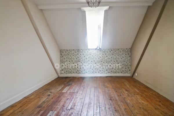 Maison de Charme et de Caractère -175 m² environ - 10 pièces - 7 chambres - Terrain 1450 m² environ - SAINT SULPICE LES FEUILLES (87)