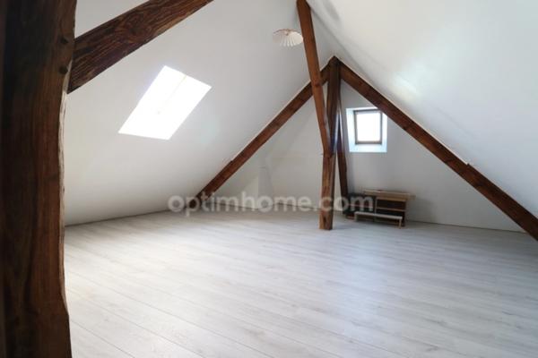 Maison de Charme et de Caractère -175 m² environ - 10 pièces - 7 chambres - Terrain 1450 m² environ - SAINT SULPICE LES FEUILLES (87)
