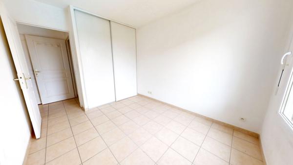 T2 avec balcon dans résidence sécurisée avec piscine à Caen