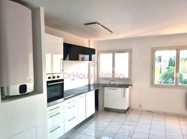 Appartement à louer 4 pièces de 61 m²