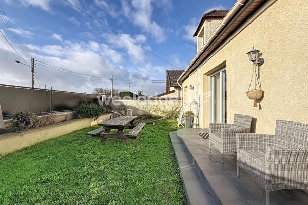 Maison à vendre 5 pièces de 144,84 m² à Conflans-Sainte-Honorine