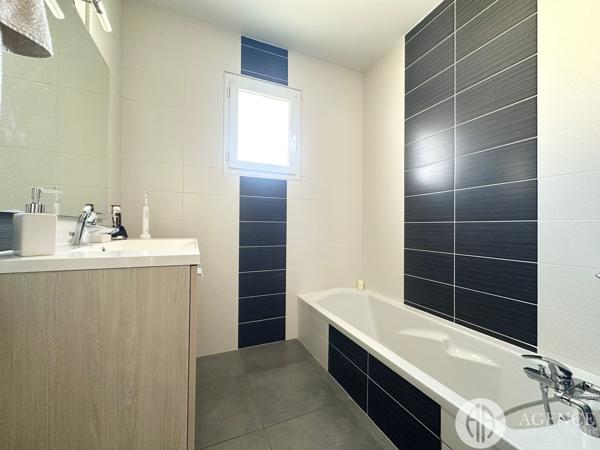 Roussillon (38150) Villa centre-ville au calme