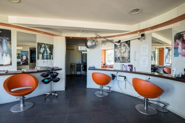 Vente fonds de commerce salon de coiffure Plan des quatre seigneurs à Montpellier 34000