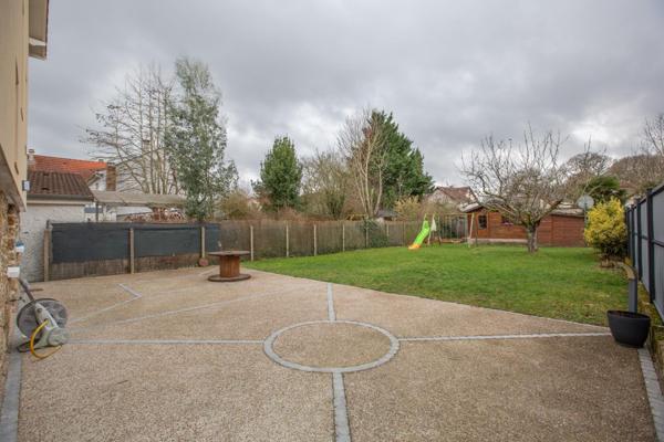 LA VERRIÈRE – QUARTIER VILLAGE – PROCHE GARE - MAISON 4 CHAMBRES – AUCUN TRAVAUX