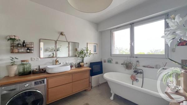 Appartement F5 à vendre  5 pièces - 120,07 m 2   NOGENT SUR MARNE  - 94