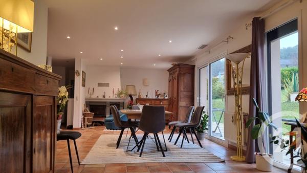 Maison à vendre  7 pièces - 199 m2 COULOUNIEIX CHAMIERS - 24