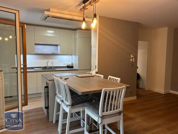 Appartement à louer 3 pièces 70.84m² Le Chesnay-Rocquencourt (78150)