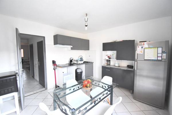 Vends maison de ville rénovée, 3 chambres - 31190 - Miremont