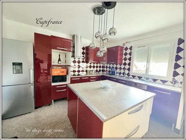 Maison à vendre 10 pièces divisible en 3 apts.