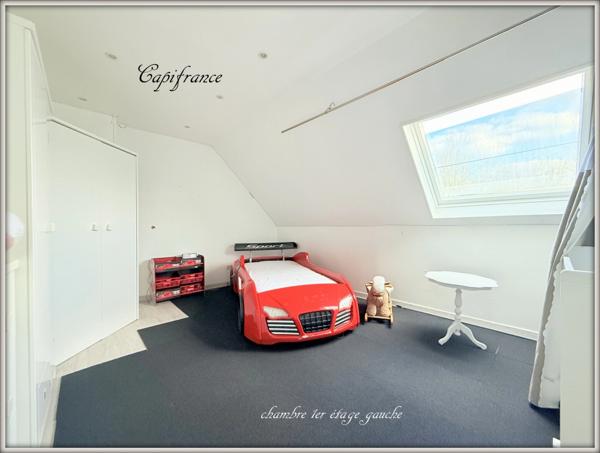 Maison à vendre 10 pièces divisible en 3 apts.
