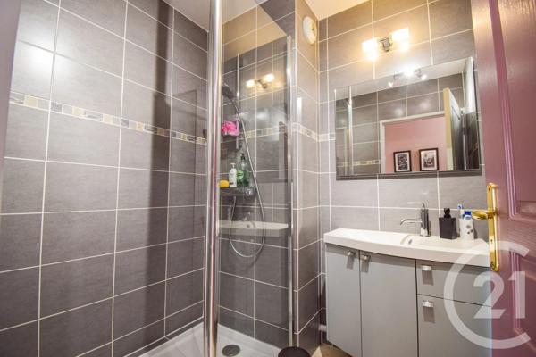 Appartement T5 à vendre  5 pièces - 135,94 m 2   JASSANS RIOTTIER  - 01