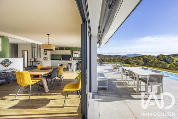 Maison (prestige) à vendre 5 pièces 198 m² Mouguerre