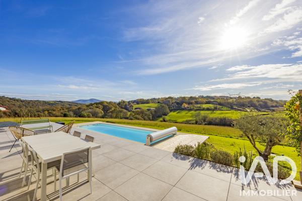 Maison (prestige) à vendre 5 pièces 198 m² Mouguerre