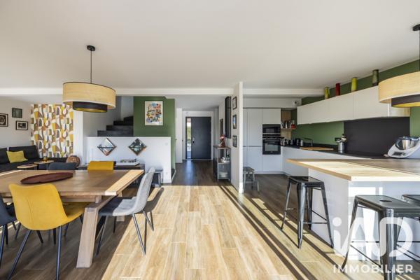 Maison (prestige) à vendre 5 pièces 198 m² Mouguerre
