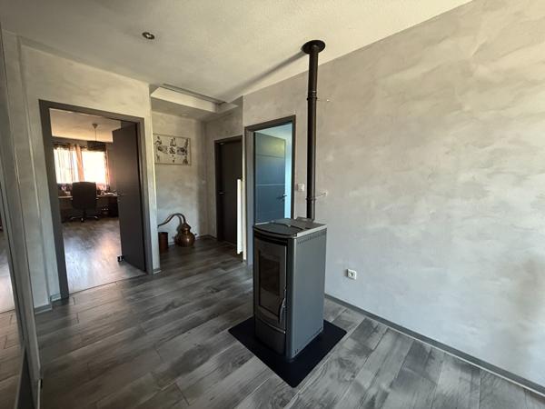 Maison 12 pièces 238 m2 avec piscine