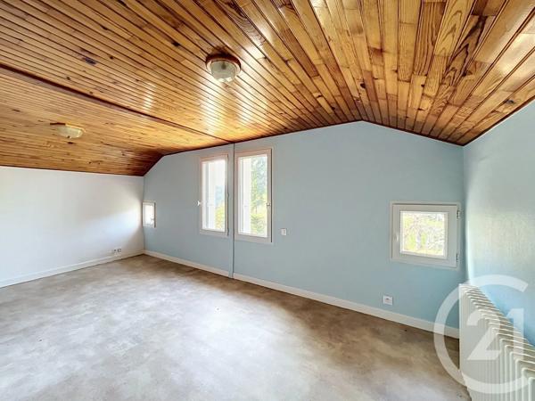 Maison à vendre  6 pièces - 142,61 m 2   BAS EN BASSET  - 43