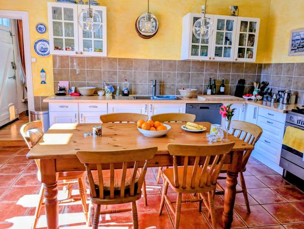 Ancien Corps de ferme avec vue sur Les Monts d'Arrée et la mer