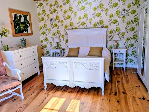 Ancien Corps de ferme avec vue sur Les Monts d'Arrée et la mer