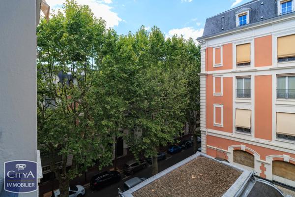 Appartement à vendre 2 pièces 73.21m² Vichy (03200)