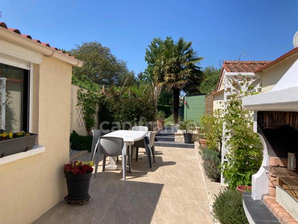 VALENCIENNES (59) -maison de ville mitoyenne de 92M² ETAT IMPECCABLE avec jardin