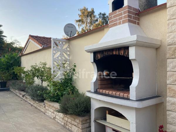 VALENCIENNES (59) -maison de ville mitoyenne de 92M² ETAT IMPECCABLE avec jardin