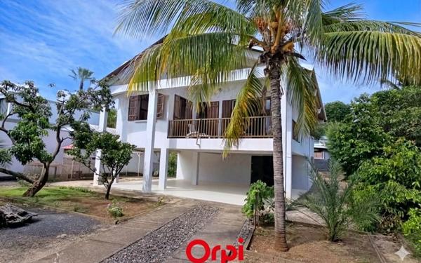 Maison à vendre    4 pièces •  Saint-Paul