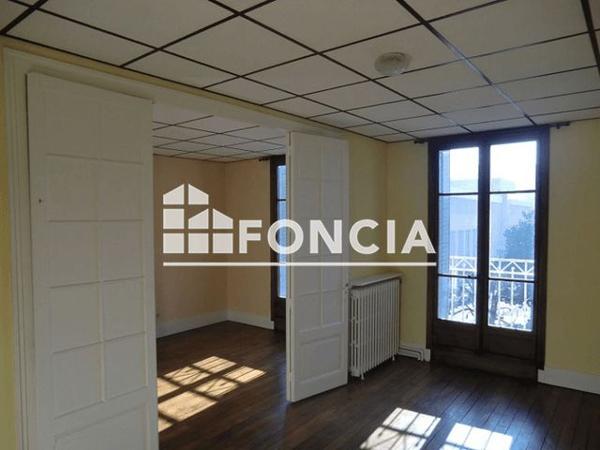 Location Appartement 2 pièces 40.7 m² - 3 PLACE DES THERMES Aix Les Bains 73100