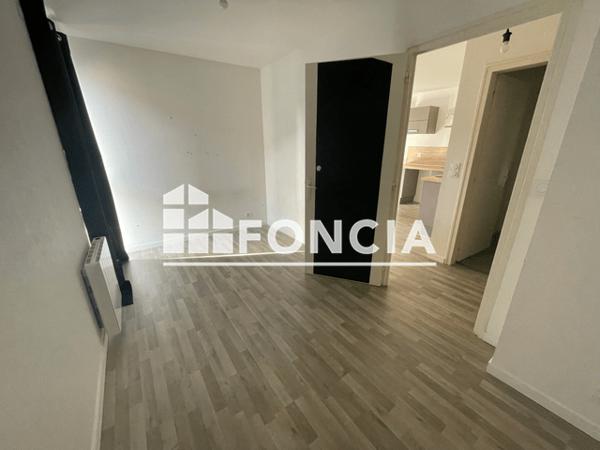 Location Appartement 2 pièces 39.73 m² - PLACE DU CHAMP DE FOIRE Challans 85300