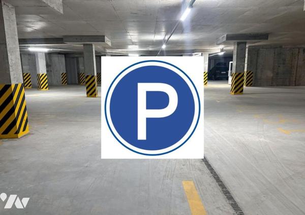 PLACE DE PARKING COUVERTE - BENODET