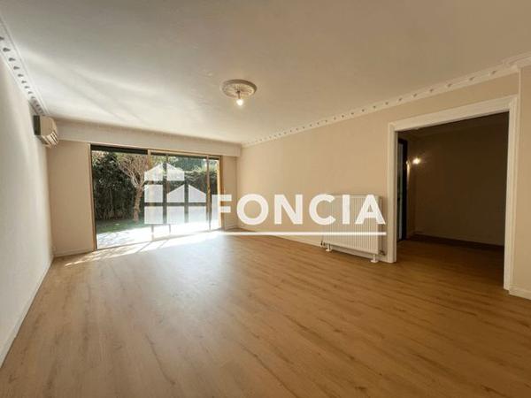 Location Appartement 2 pièces 67.73 m² - 21 AVENUE MONT JOLI Le Cannet 06110