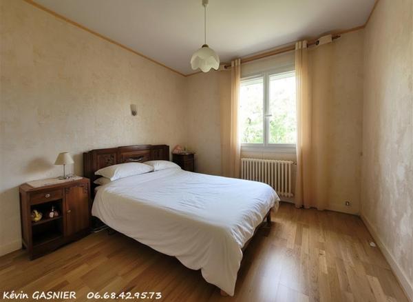 LINARS (16730) : Maison de 136m2 + 2 garages