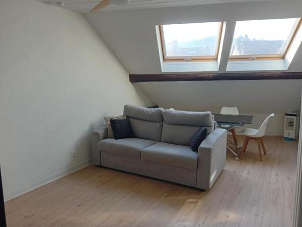 COQUET T2 MEUBLE AU CENTRE-VILLE