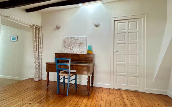 Maison à vendre    6 pièces •  Thairé