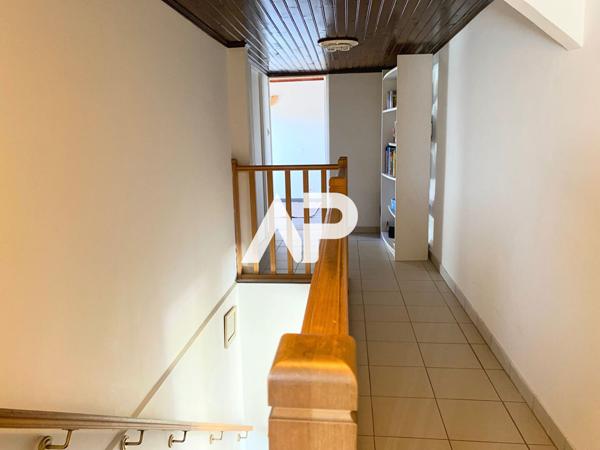 Maison 7 pièce(s) 100 m2 €380 000 ** - Référence 1258