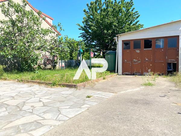 Maison 7 pièce(s) 100 m2 €380 000 ** - Référence 1258