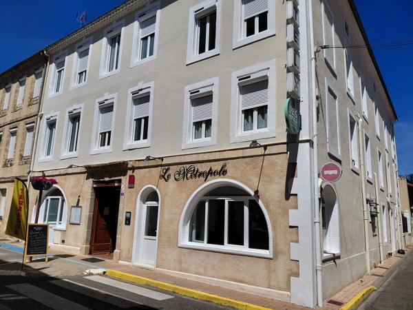 Fonds de commerce et murs à vendre MIRANDE (32) - Hôtel-Restaurant avec parking et logement de fonction