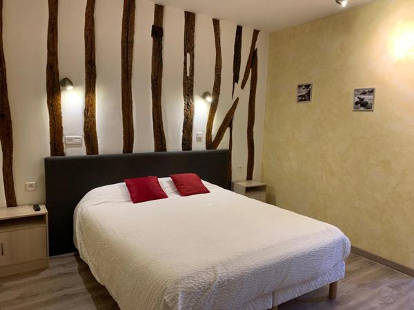 Fonds de commerce et murs à vendre MIRANDE (32) - Hôtel-Restaurant avec parking et logement de fonction