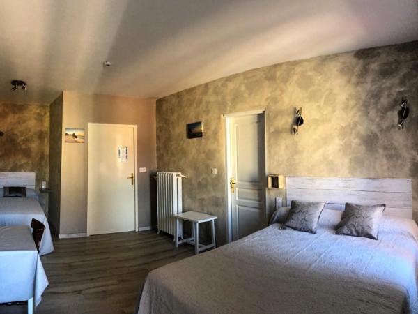 Fonds de commerce et murs à vendre MIRANDE (32) - Hôtel-Restaurant avec parking et logement de fonction