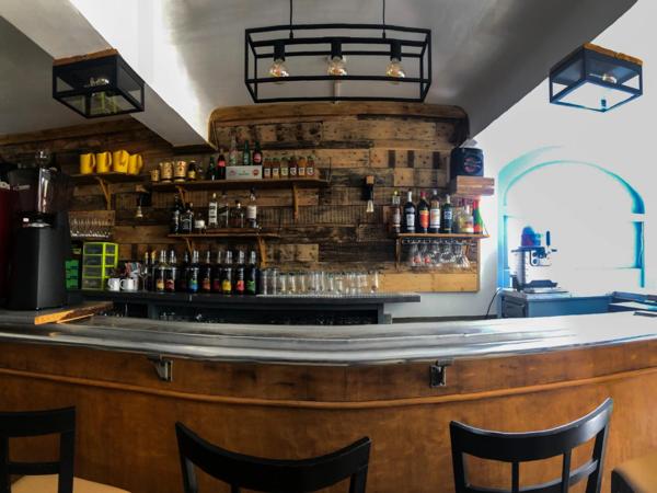 Fonds de commerce et murs à vendre MIRANDE (32) - Hôtel-Restaurant avec parking et logement de fonction