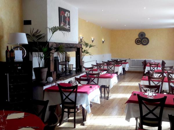 Fonds de commerce et murs à vendre MIRANDE (32) - Hôtel-Restaurant avec parking et logement de fonction