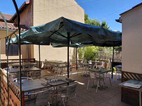 Fonds de commerce et murs à vendre MIRANDE (32) - Hôtel-Restaurant avec parking et logement de fonction