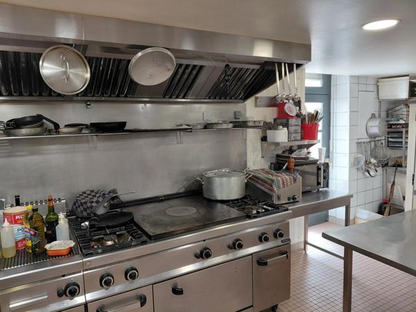 Fonds de commerce et murs à vendre MIRANDE (32) - Hôtel-Restaurant avec parking et logement de fonction