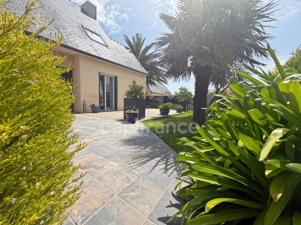 Maison contemporaine familiale – 8 pièces – 172 m² – Landéda (Finistère) – proche mer, plage et centre