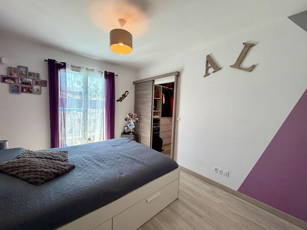Maison à vendre à  Vayres
