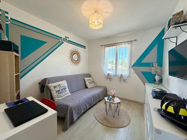 Maison à vendre à  Vayres