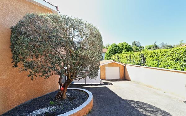 Maison à vendre    5 pièces •  Feyzin