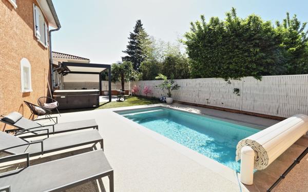 Maison à vendre    5 pièces •  Feyzin