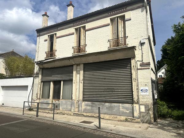 Deux maisons à Vendre à Nogent sur Marne