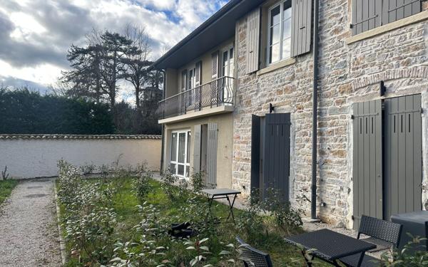 Appartement à vendre    2 pièces • 29 m2 Écully