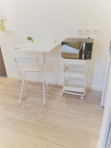 A LOUER STUDIO MEUBLE PROCHE DE LA GARE ST QUENTIN 02100